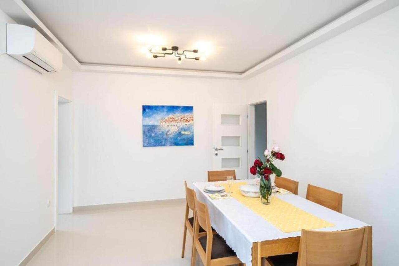 Apartment Matej Mokošica Exteriör bild
