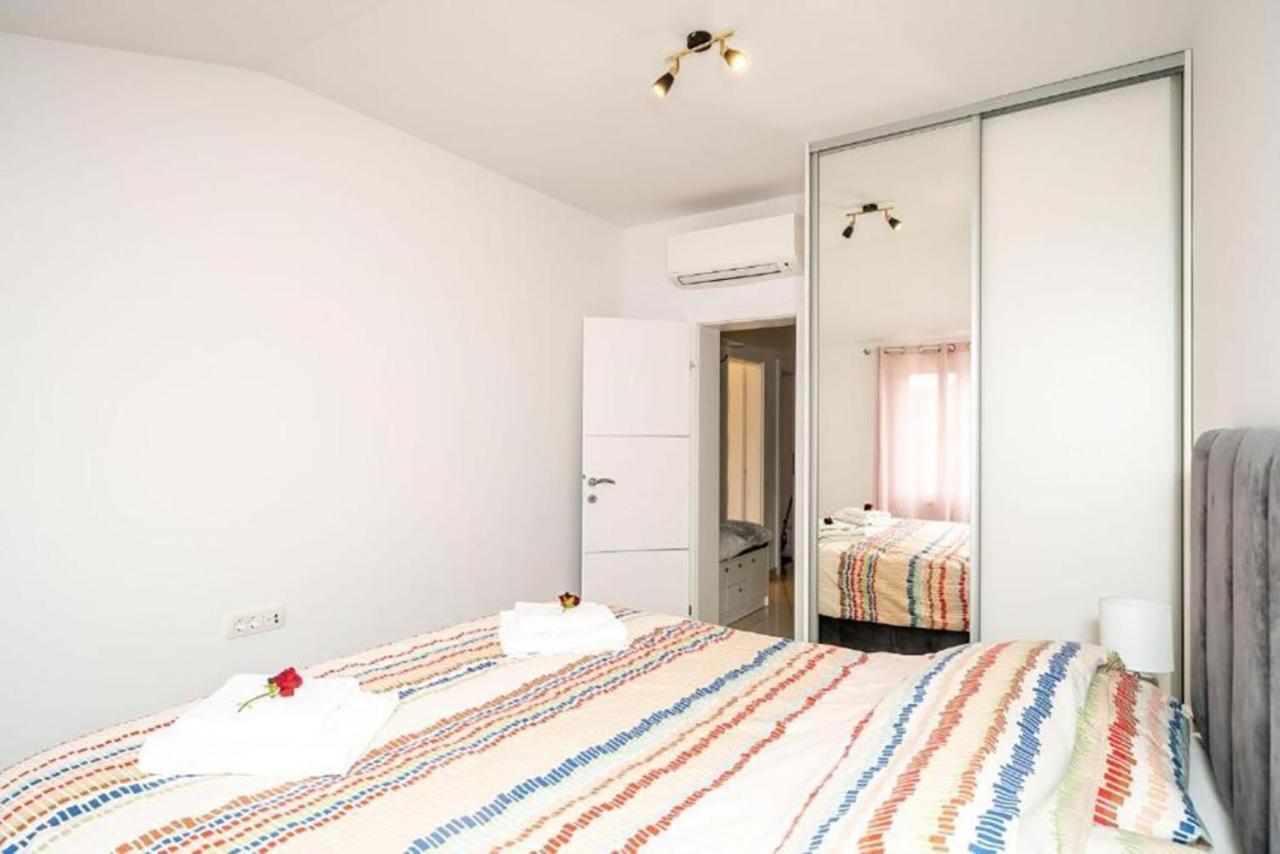Apartment Matej Mokošica Exteriör bild